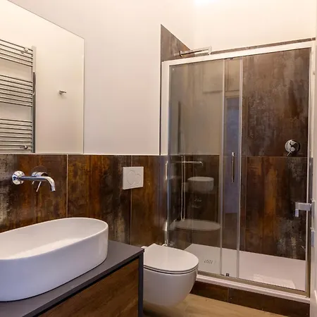 Cavour 211 - B&d * Rome